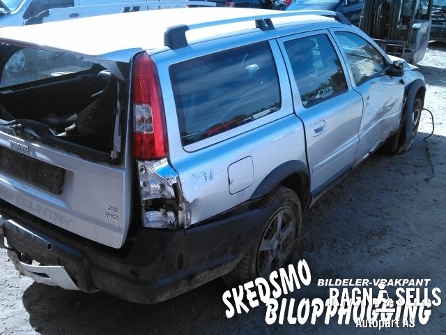 Volvo XC70 2005-2007 (Type I, Fase 2) , Motorkode: D5244T4, Girkassekode: M66 AWD