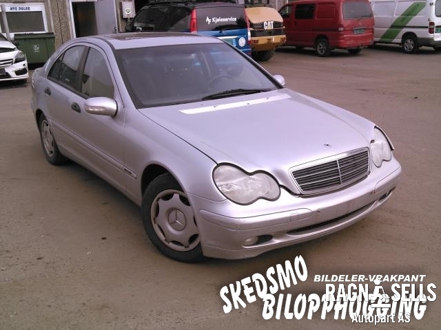 Mercedes C-Klasse 2000-2004 (Fase 1) (W203) (W203), Motorkode: M111.951, Girkassekode: 