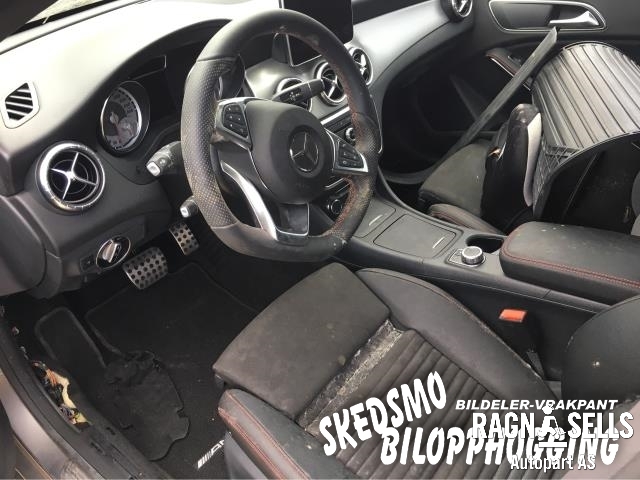Mercedes CLA 2013-2019 (C117) (C117), Motorkode: M270.910, Girkassekode: 724002 20 391156