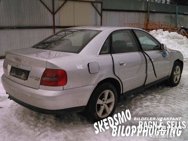 Audi A4 1999-2001 (Type I, Fase 2) (B5) (B5), Motorkode: AFB, Girkassekode: DEY
