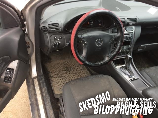 Mercedes C-Klasse 2000-2004 (Fase 1) (W203) (W203), Motorkode: 271 946, Girkassekode: 