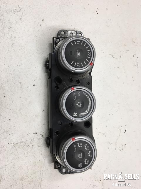 Varmeapparat betjening til Mitsubishi ASX, 2010-2019  (7820A115XB)