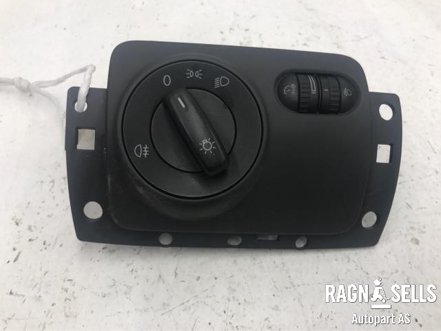 Bryter lys til VW Golf V, Combi 2003-2008 (1K1858341|)