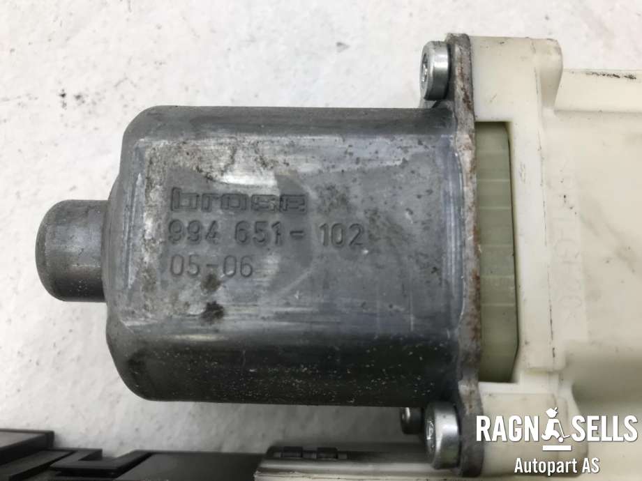 Ruteheis høyre foran til Peugeot 407 2004-2010  (0130822201|994651102|)