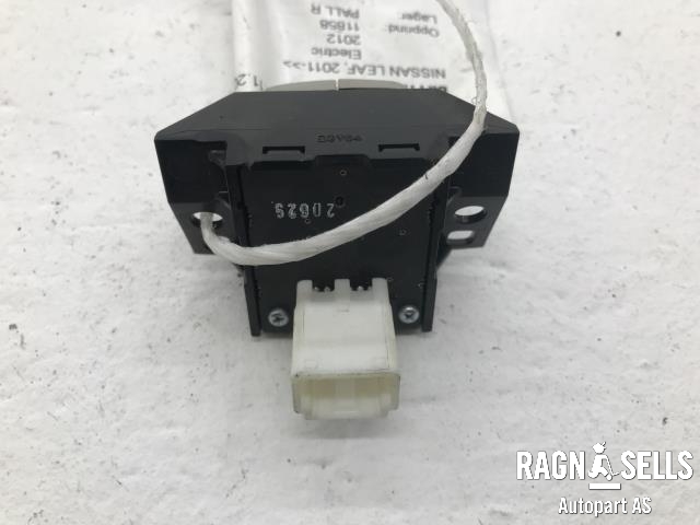 Bryter diverse til Nissan Leaf 2011-2017 (Type I)  (252733NA0A|)
