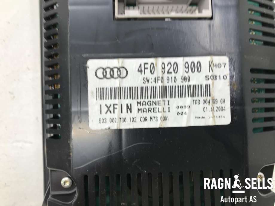 Instrumentpanel til Audi A6 2005-2008 (Type III, Fase 1) (C6) (C6) (4F0920900K|)