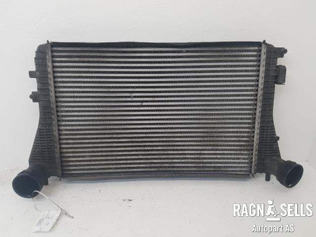 Intercooler til VW Passat 2005-2010 (B6) (B6) (BEHR|3C0145805R|N6882001|)