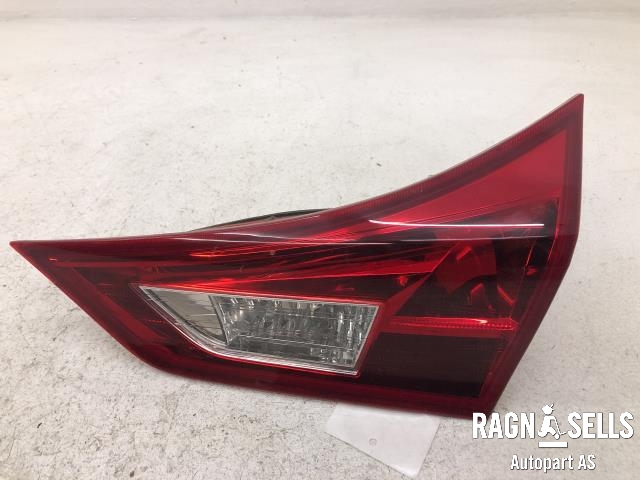 Baklykt høyre indre til Toyota Auris, 2013-2015 (Type II, Fase 1) (8158102460)