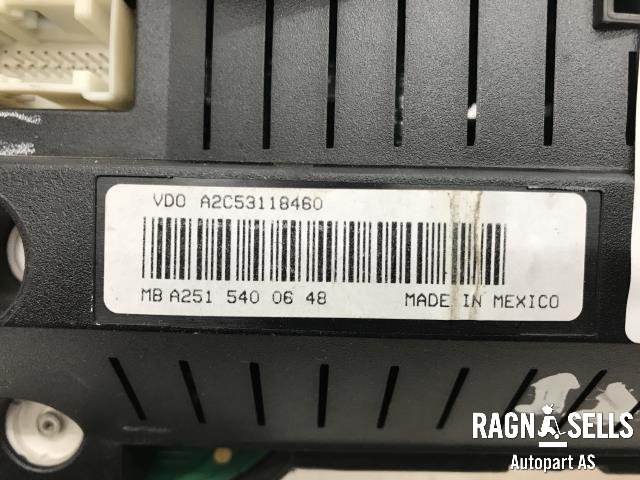 Instrumentpanel til Mercedes ML 2005-2011 (W164) (W164) (A2515400648|A2C53118460|)