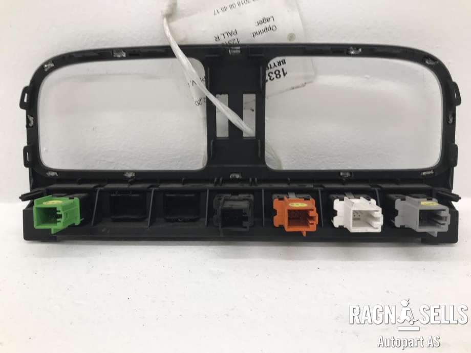 Bryter nødblink til VW Polo 2009-2014 (Type V, Fase 1) (1R0953509A|)