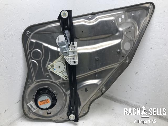 Ruteheis venstre bak til Mercedes GLK 2008-2015 (X204) (X204) (911786103|961109100|)