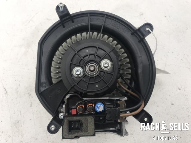 Varmeapparat motor til Mercedes CLS 2004-2010 (C219) (C219) (9140010471|)
