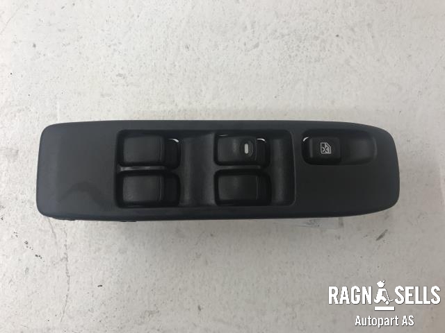 Bryter ruteheis førerdørspanel til Mitsubishi Pajero 2000-2006 (Type III) (MR445652|)