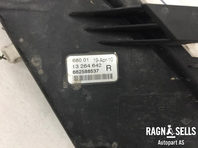 Tåkelykt høyre foran til Opel Astra J 2010-2015  (13264642|662588537|)