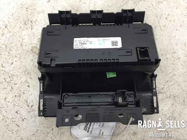 Instrument kjørecomputer til Opel Astra J 2010-2015  (565412769|13267984|18781741)