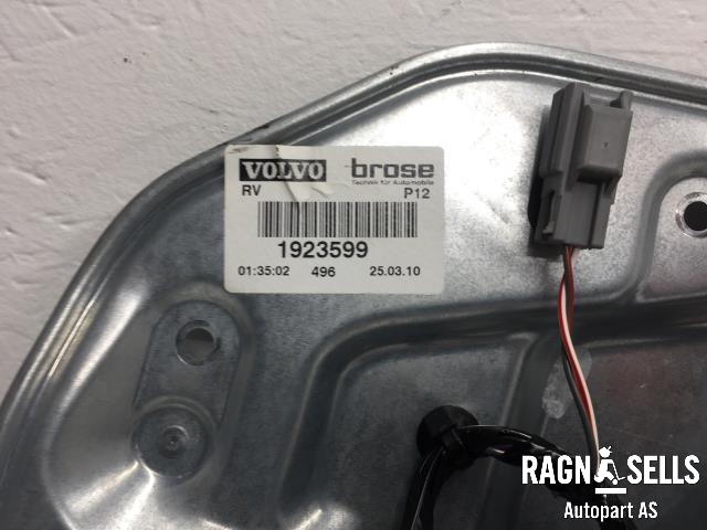 Ruteheis høyre foran til Volvo V50 2007-2012 (Fase 2) (BROSE|30753144|977406101|31295175AA)