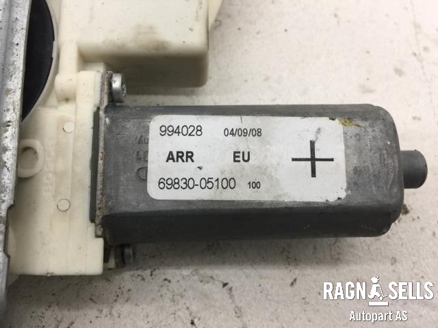 Ruteheis høyre bak til Toyota Avensis 2003-2008 (Type II)  (992045100|6983005100|)