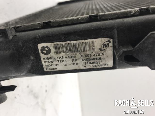 Radiator (manuell gir) til BMW X3 2003-2006 (Fase 1) (E83) (E83) (3403470A|)
