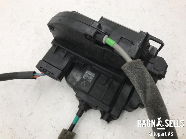 Låsekasse høyre bak til Nissan Qashqai 2007-2010 (Type I, Fase 1)  (82500JD900|)