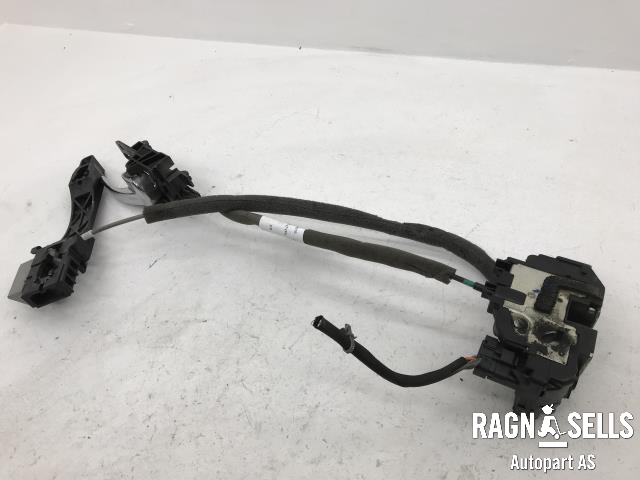 Låsekasse høyre bak til Nissan Qashqai 2007-2010 (Type I, Fase 1)  (82500JD900|)