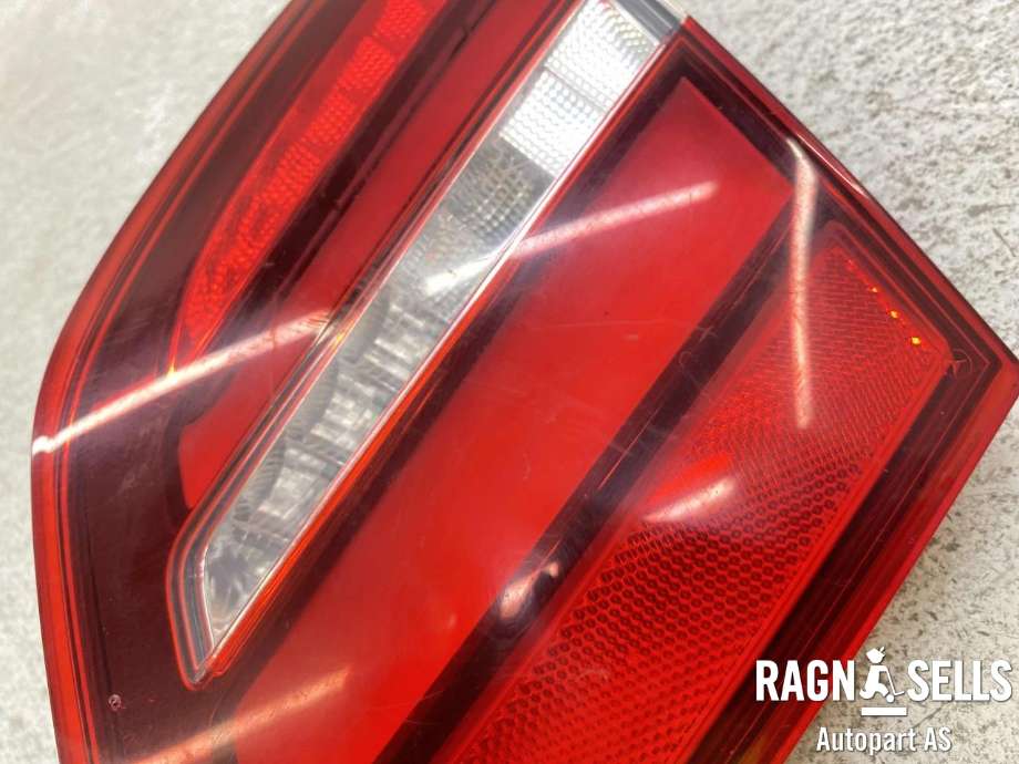Baklykt høyre indre til Mercedes B-Klasse 2011-2018 (W246) (W246) (A2469069200|)