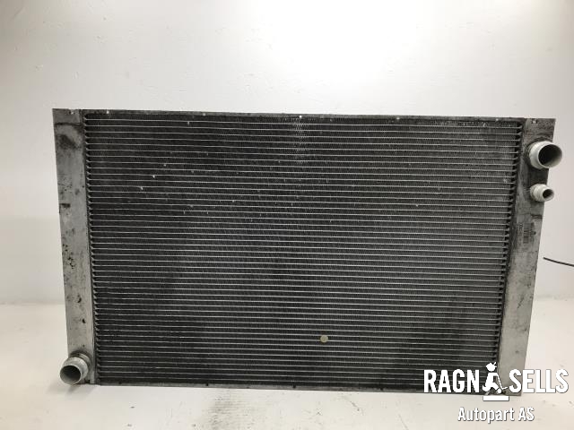 Radiator (automat gir) til Audi A8 2003-2010 (Type II) (4E0121251|)