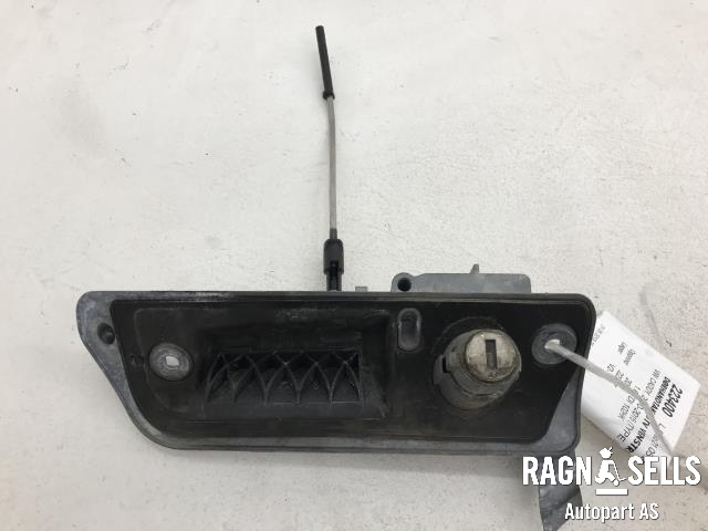 Dørhåndtak utv venstre foran til VW Caddy, 2010-2015 (Type III, Fase 2)  (7H0 837 205 D)