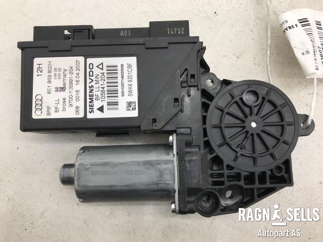 Ruteheis, kun motor, høyre foran til Audi A4 2004-2008 (Type III) (B7) (B7) (BOSCH|0130821764|8E1959802H|)