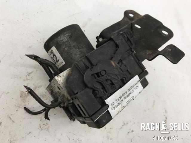 ABS sentral til Hyundai Santa Fe 2006-2009 (Type II, Fase 1)  (BOSCH|0265950525|)