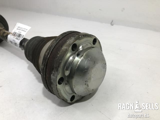 Drivaksel venstre foran, diesel/automat til VW Golf V, STV 2007-2010 (JETTA) (JETTA) (1K0407371|)