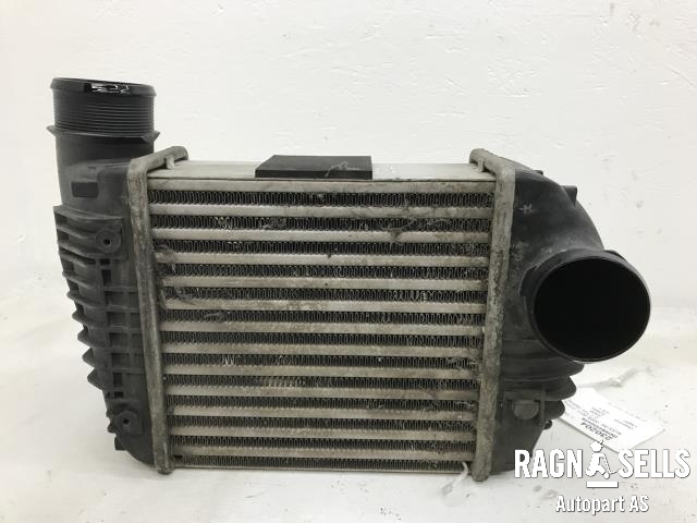 Intercooler til Audi A6 2008-2011 (Type III, Fase 2) (C6) (C6) (4F0145806R|4F0145805AB|)