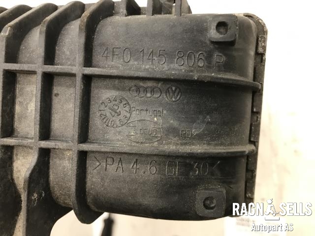 Intercooler til Audi A6 2008-2011 (Type III, Fase 2) (C6) (C6) (4F0145806R|4F0145805AB|)