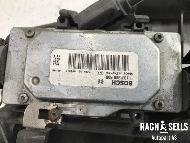 Kjølevifte elektrisk til Mazda 3 2009-2013 (Type II)  (BOSCH|Y64215035B|8V618C607CC|3137228044)