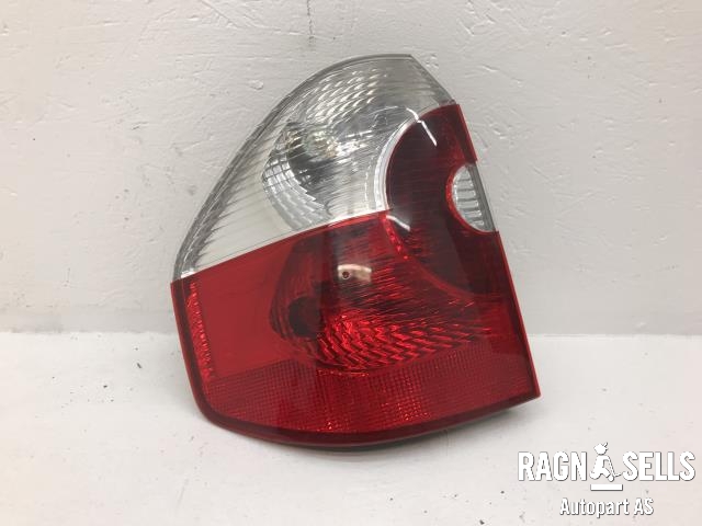 Baklykt venstre ytre til BMW X3 2003-2006 (Fase 1) (E83) (E83) (63 21 6 990 169|61 13 2 359 996|)