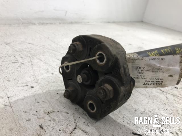 Mellomaksel til BMW X5 2000-2006 (E53) (E53) (26 10 7 549 298|)