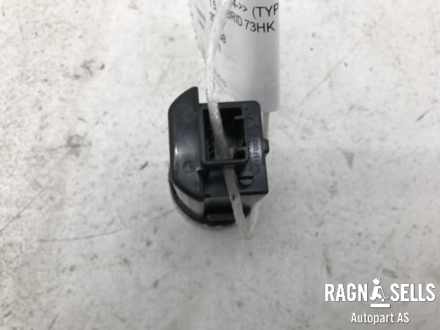 Bryter start/stopp til Toyota Yaris 2014-2020 (Type III, Fase 2)  (2010DJ2910|N14TMIMB3K1|)