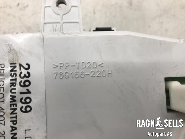 Instrumentpanel til Peugeot 4007 2007-2012  (8100A485|528050H|769166220H)
