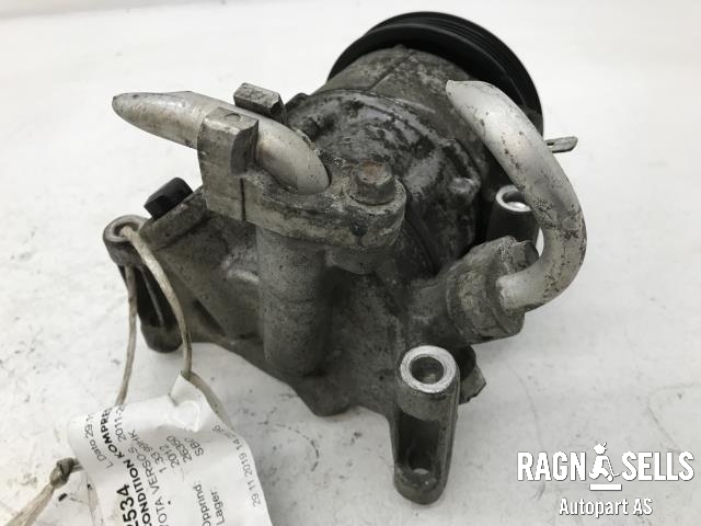 Aircondition kompressor til Toyota Verso-S 2011-2015 (COMBI) (COMBI) (DENSO|4472604201|5TSE10C|)
