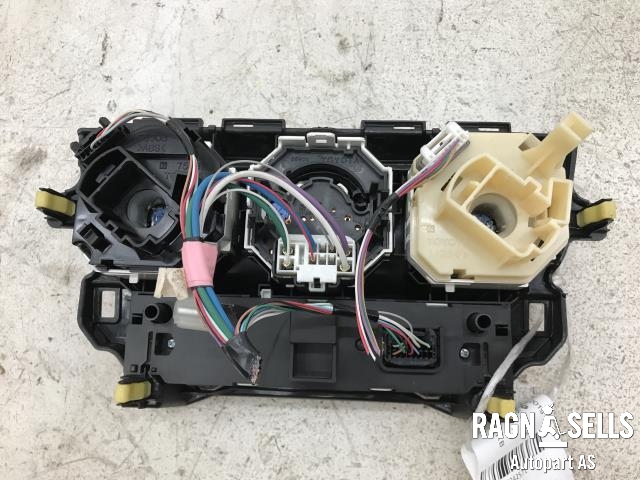 Varmeapparat betjening til Toyota Verso-S 2011-2015 (COMBI) (COMBI) (8395052130|)