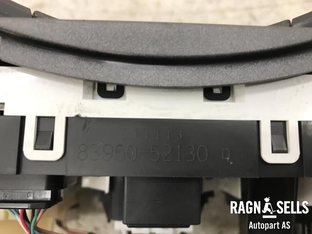 Varmeapparat betjening til Toyota Verso-S 2011-2015 (COMBI) (COMBI) (8395052130|)