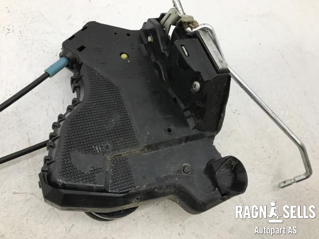 Låsekasse høyre foran til Toyota RAV4 2006-2009 (Type III, Fase 1)  (6903042220|6903042221|)