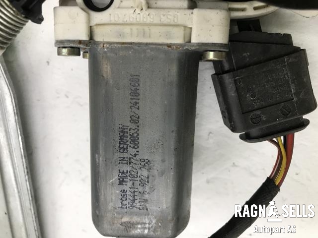 Ruteheis høyre foran til BMW 5-Serie 2003-2010 (E60/E61) (E60/E61) (6922268|)