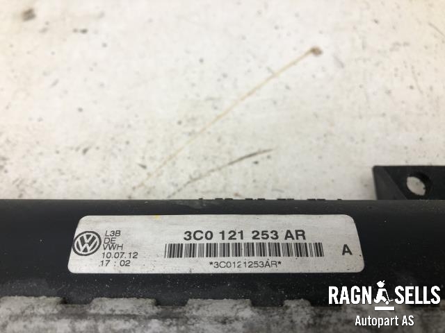 Radiator (automat gir) til VW Passat 2011-2015 (B7) (B7) (3C0121253AR|)