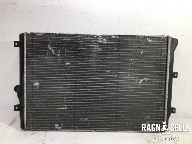 Radiator (automat gir) til VW Passat 2011-2015 (B7) (B7) (3C0121253AR|)