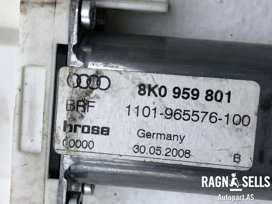 Ruteheis, kun motor, venstre foran til Audi A4 2007-2014 (Type IV) (B8) (B8) (AUDI|8K0959801|)