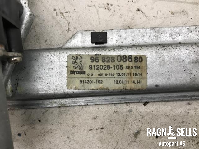 Ruteheis høyre bak til Peugeot 3008 2009-2016 (Type I)  (9682808680|)