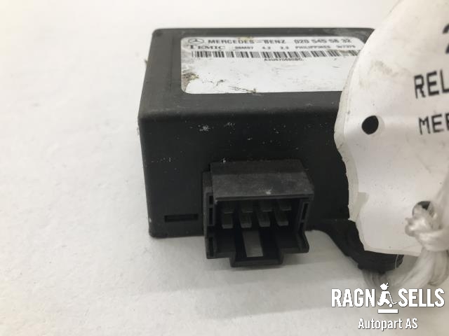 Rele diverse til Mercedes Vito/Viano 1996-2003 (W638) (W638) (0205455832|)