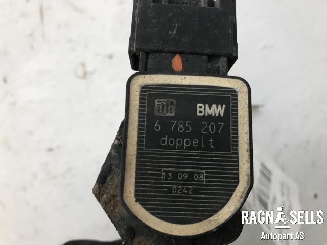 Sensor nivå, høyre bak til BMW X6 2008-2014 (E71/E72) (E71/E72) (37 14 6 853 754|)
