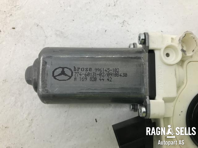 Ruteheis, kun motor, høyre foran til Mercedes B-Klasse 2008-2011 (Fase 2) (W245) (W245) (BROSE|996145102|A1698204442|)