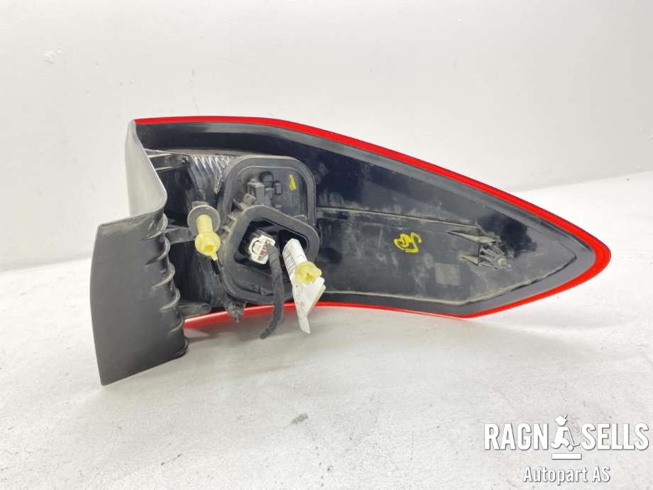 Baklykt venstre ytre til Ford C-Max 2010-2015 (Type II, Fase 1) (AM5113405BE|89502671|)